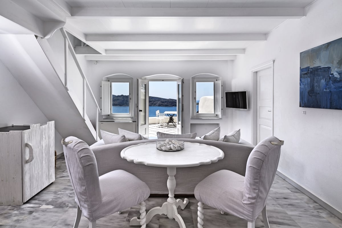 Greece_Canaves_Oia_Canaves_Suite_with_private_pool_fivestardestination_five_star_destination_2