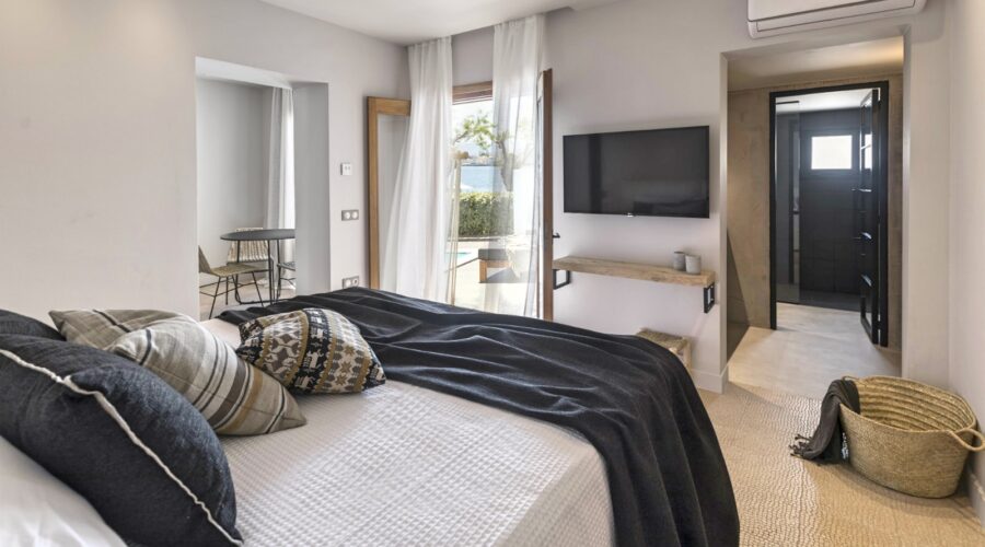 Greece_Crete_Minos_Beach_Art_Hotel_One_bedroom_Villa_with_private_pool_fivestardestination_five_star_destination_2